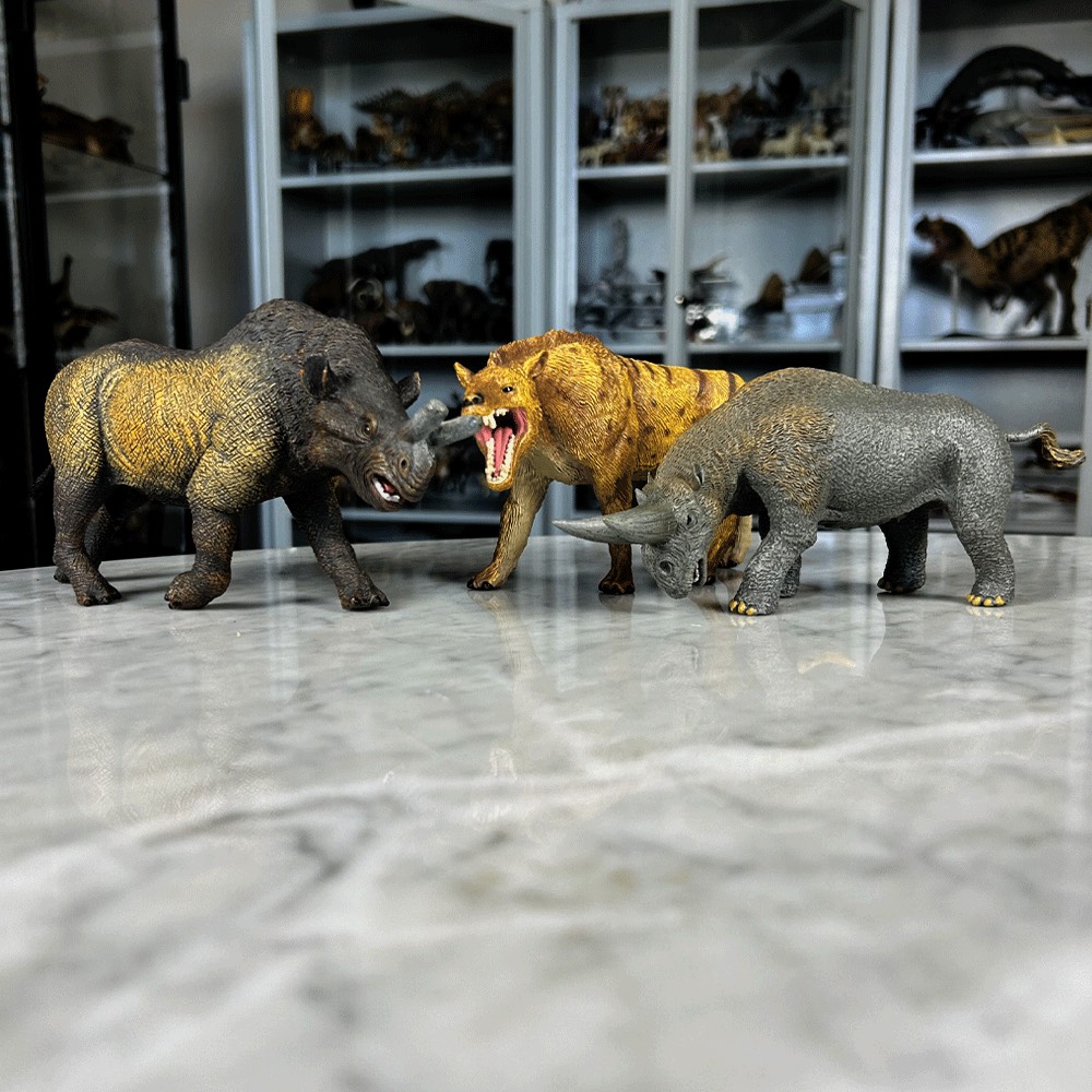 Arsinoitherium Figure by CollectA.